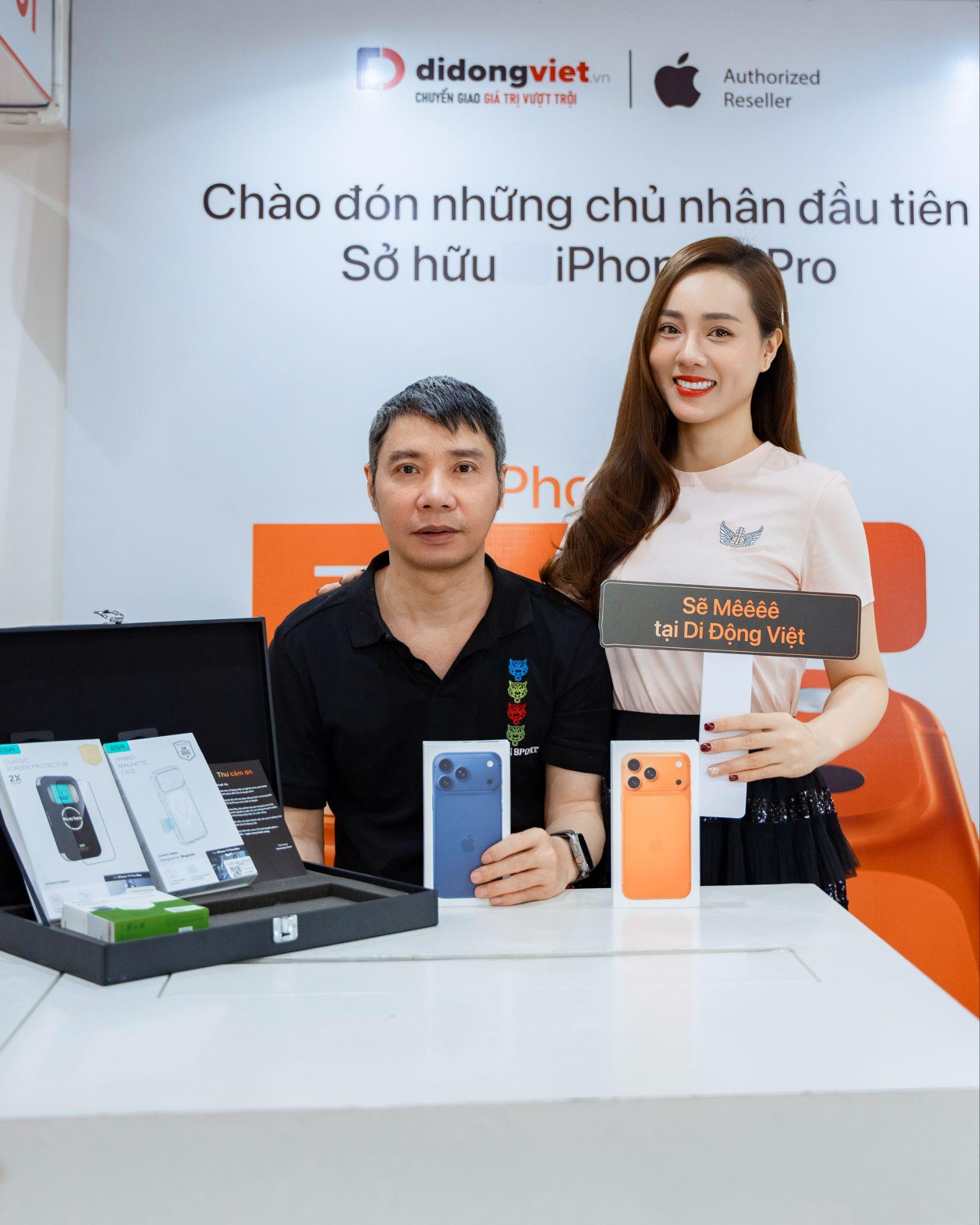 iPhone mới ra mắt, nghệ sĩ Việt lại rộn ràng iPhone mới ra mắt, nghệ sĩ Việt lại rộn ràng