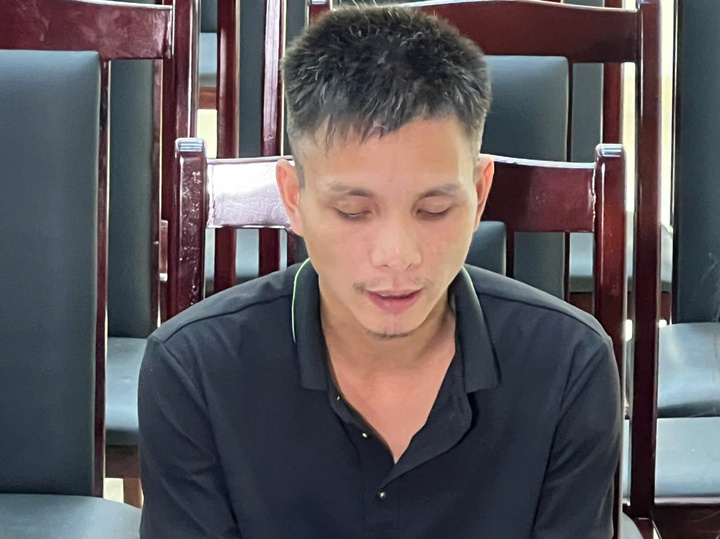 Bơm nước máy vào bình 'phù phép' thành nước Lavie giả bán khắp Hà Nội - Ảnh 1. Bơm nước máy vào bình 'phù phép' thành nước Lavie giả bán khắp Hà Nội - Ảnh 1.