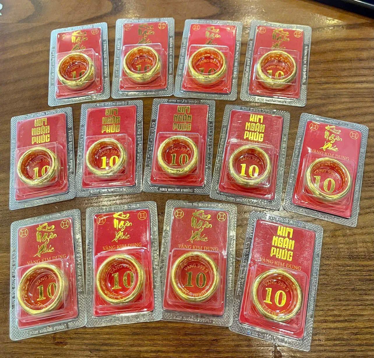 Chiều 15/10: Giá vàng nhẫn tăng vượt 151 triệu đồng/lượng. - Ảnh 1. Chiều 15/10: Giá vàng nhẫn tăng vượt 151 triệu đồng/lượng. - Ảnh 1.