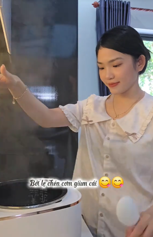 Mẹ bỉm bị miệt thị gay gắt vì “chỉ biết làm việc nhà” và lời đáp trả sắc bén được dân mạng rần rần đòi “ụp vương miện”- Ảnh 6. Mẹ bỉm bị miệt thị gay gắt vì “chỉ biết làm việc nhà” và lời đáp trả sắc bén được dân mạng rần rần đòi “ụp vương miện”- Ảnh 6.