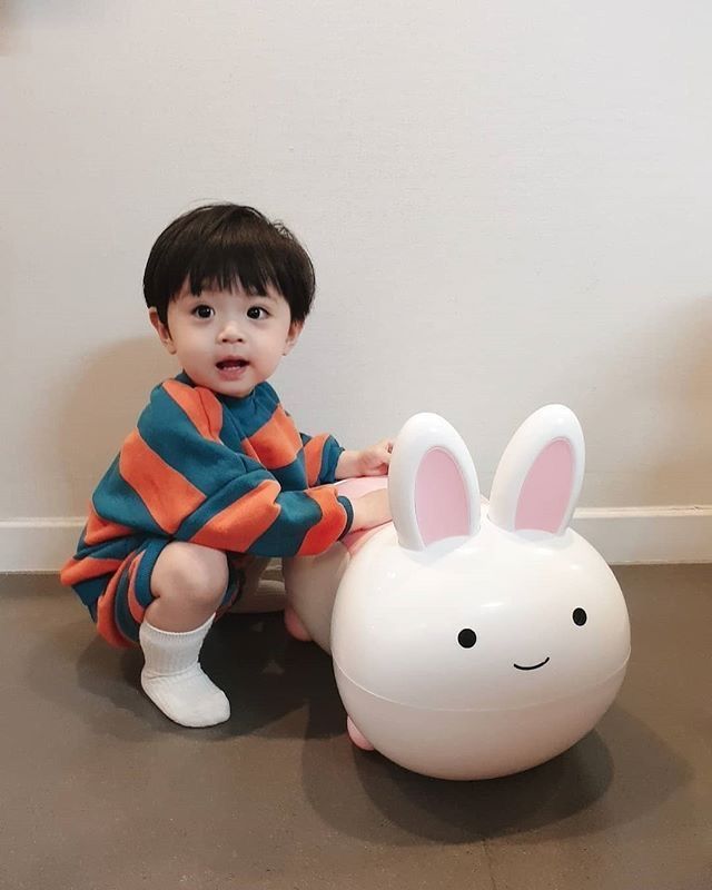 Một đứa trẻ gọn gàng, lễ phép chính là “tấm gương” phản chiếu cách cha mẹ nuôi dạy con- Ảnh 3. Một đứa trẻ gọn gàng, lễ phép chính là “tấm gương” phản chiếu cách cha mẹ nuôi dạy con- Ảnh 3.