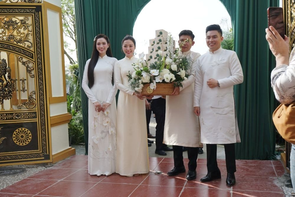 Tập đoàn Sơn Hải liên tiếp trúng thầu lớn, vốn điều lệ tăng gần gấp đôi trước thềm đám cưới của con trai Chủ tịch với Hoa hậu Đỗ Thị Hà - Ảnh 2. Tập đoàn Sơn Hải liên tiếp trúng thầu lớn, vốn điều lệ tăng gần gấp đôi trước thềm đám cưới của con trai Chủ tịch với Hoa hậu Đỗ Thị Hà - Ảnh 2.