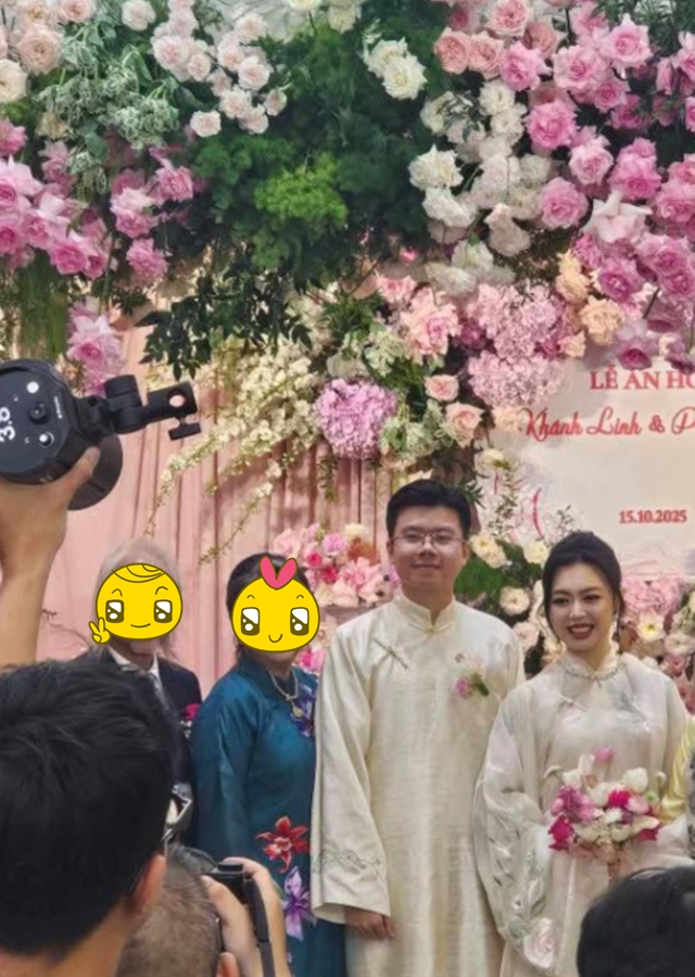 Hỷ sự 0 vàng của thiếu gia Phan Hoàng và ái nữ “tài phiệt”: Giật mình nhìn sang các đám cưới siêu giàu khác - Ảnh 3. Hỷ sự 0 vàng của thiếu gia Phan Hoàng và ái nữ “tài phiệt”: Giật mình nhìn sang các đám cưới siêu giàu khác - Ảnh 3.