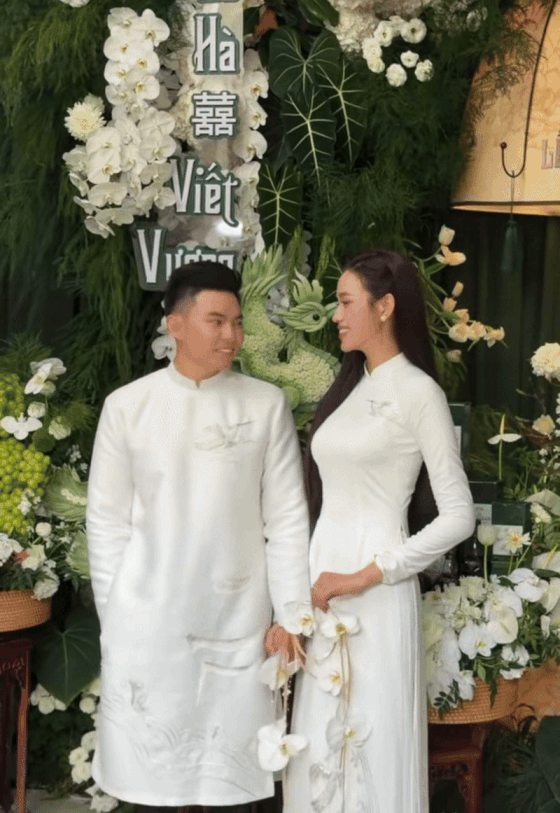 ezgif-1f18f01a2483a8-1760667732509-17606677376801569610886.gif