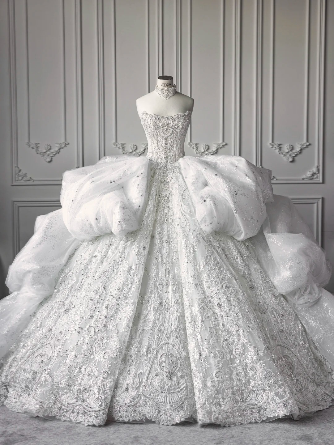 ivan-yong2ivan-yong-couture-17606927235671208294154-1760706739078-1760706739191732996216-1760708917854-17607089179401554395786.jpg