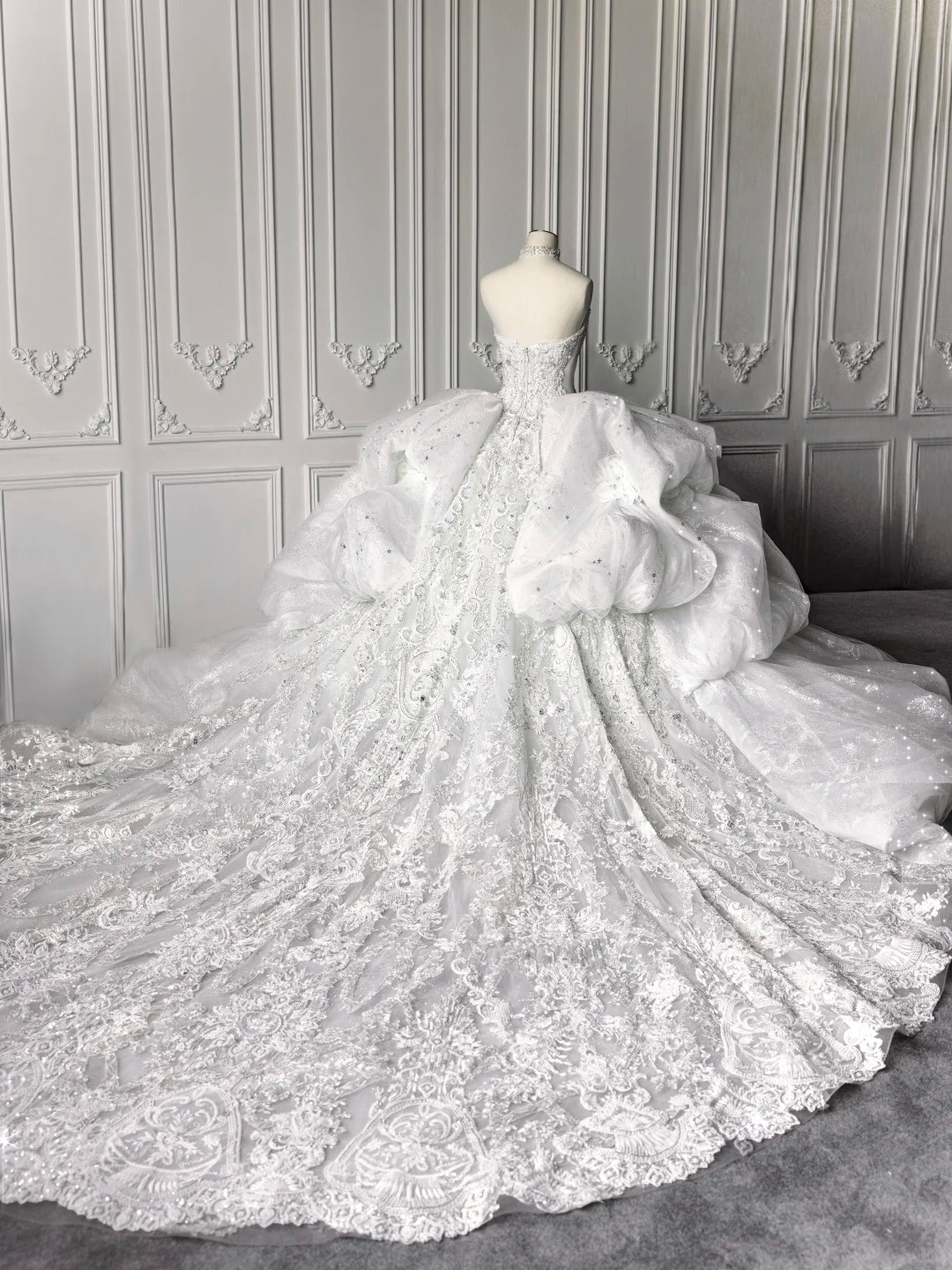 ivan-yong4ivan-yong-couture-1760692723560625487887-1760706737073-17607067371821431575486-1760708916529-1760708916665143201562.jpg