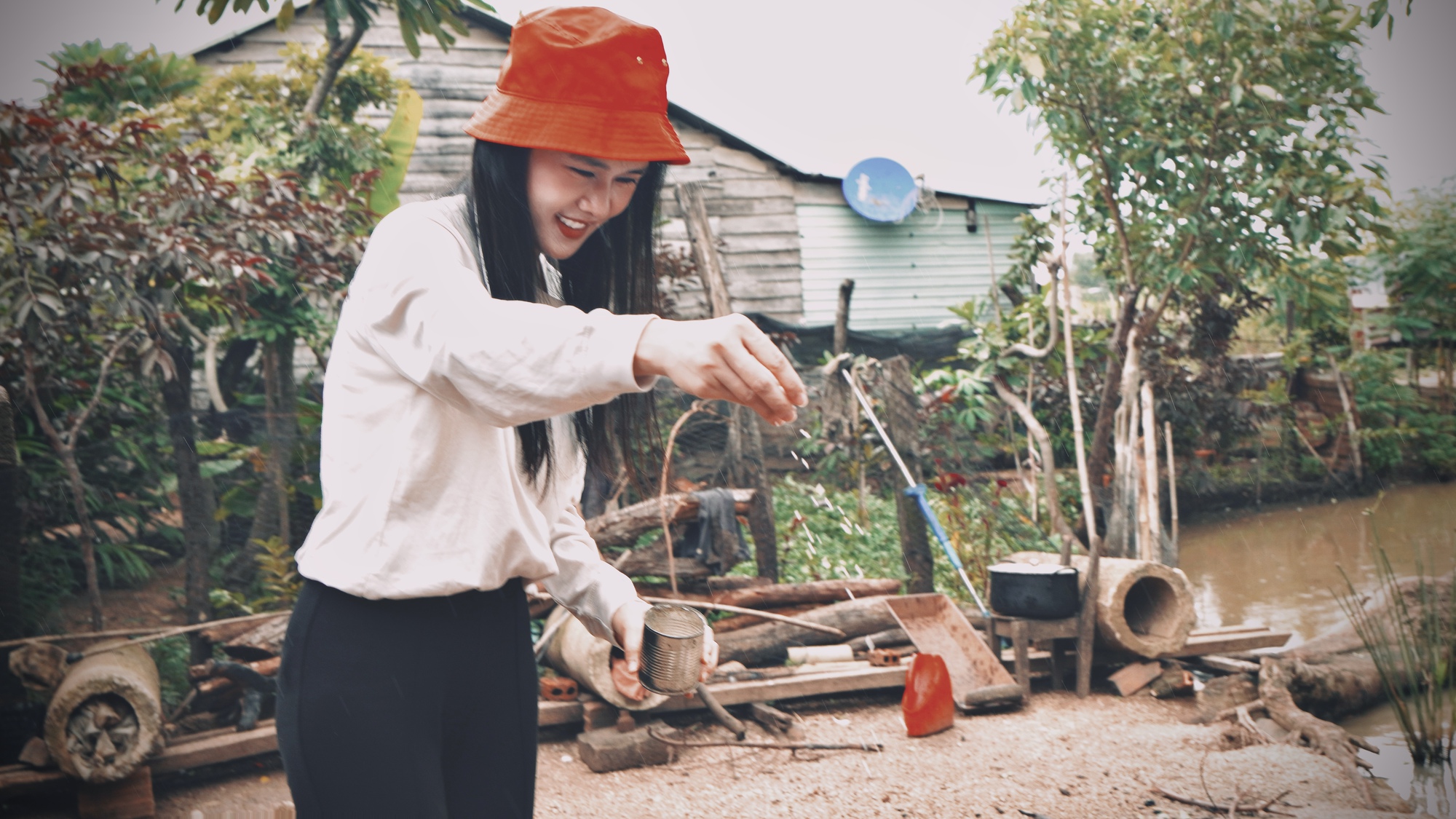 Phúc Anh ra mắt MV “Trẻ Vùng Cao”: Khi âm nhạc trở thành cầu nối yêu thương - Ảnh 1. Phúc Anh ra mắt MV “Trẻ Vùng Cao”: Khi âm nhạc trở thành cầu nối yêu thương - Ảnh 1.