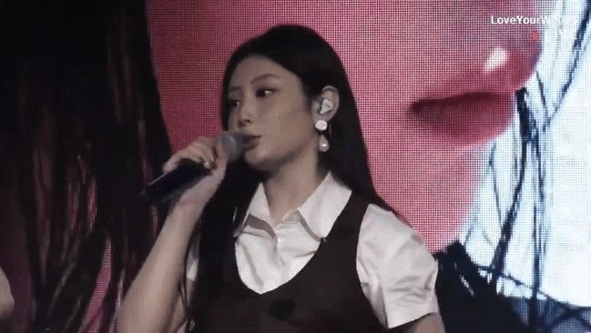 ezgif-2ef6976e95f6a7-1760767502080-1760767503304432213492.gif