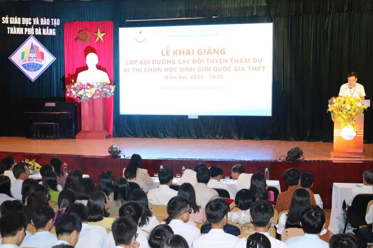 Đà Nẵng: Con lọt top vẫn không được dự thi học sinh giỏi quốc gia, phụ huynh bức xúc - Ảnh 1. Đà Nẵng: Con lọt top vẫn không được dự thi học sinh giỏi quốc gia, phụ huynh bức xúc - Ảnh 1.
