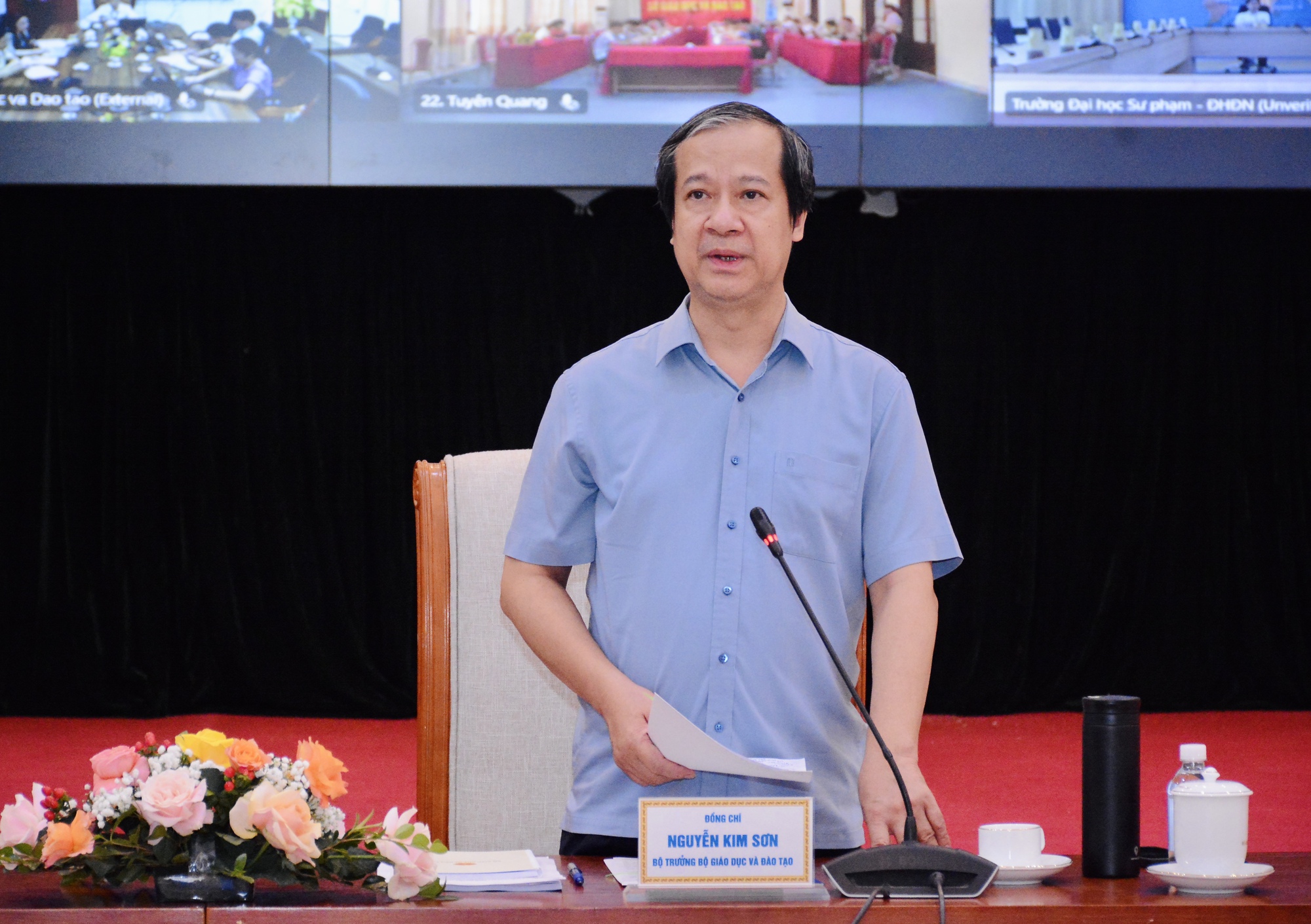 Từ năm học 2026-2027, học sinh cả nước dùng chung 1 bộ sách giáo khoa - Ảnh 2. Từ năm học 2026-2027, học sinh cả nước dùng chung 1 bộ sách giáo khoa - Ảnh 2.