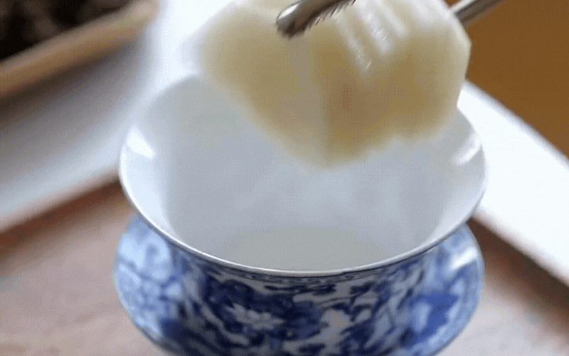 Thức uống vàng cho tiết thu hanh khô: Trà lê vừa dưỡng nhan vừa ấm dạ - Ảnh 5. Thức uống vàng cho tiết thu hanh khô: Trà lê vừa dưỡng nhan vừa ấm dạ - Ảnh 5.