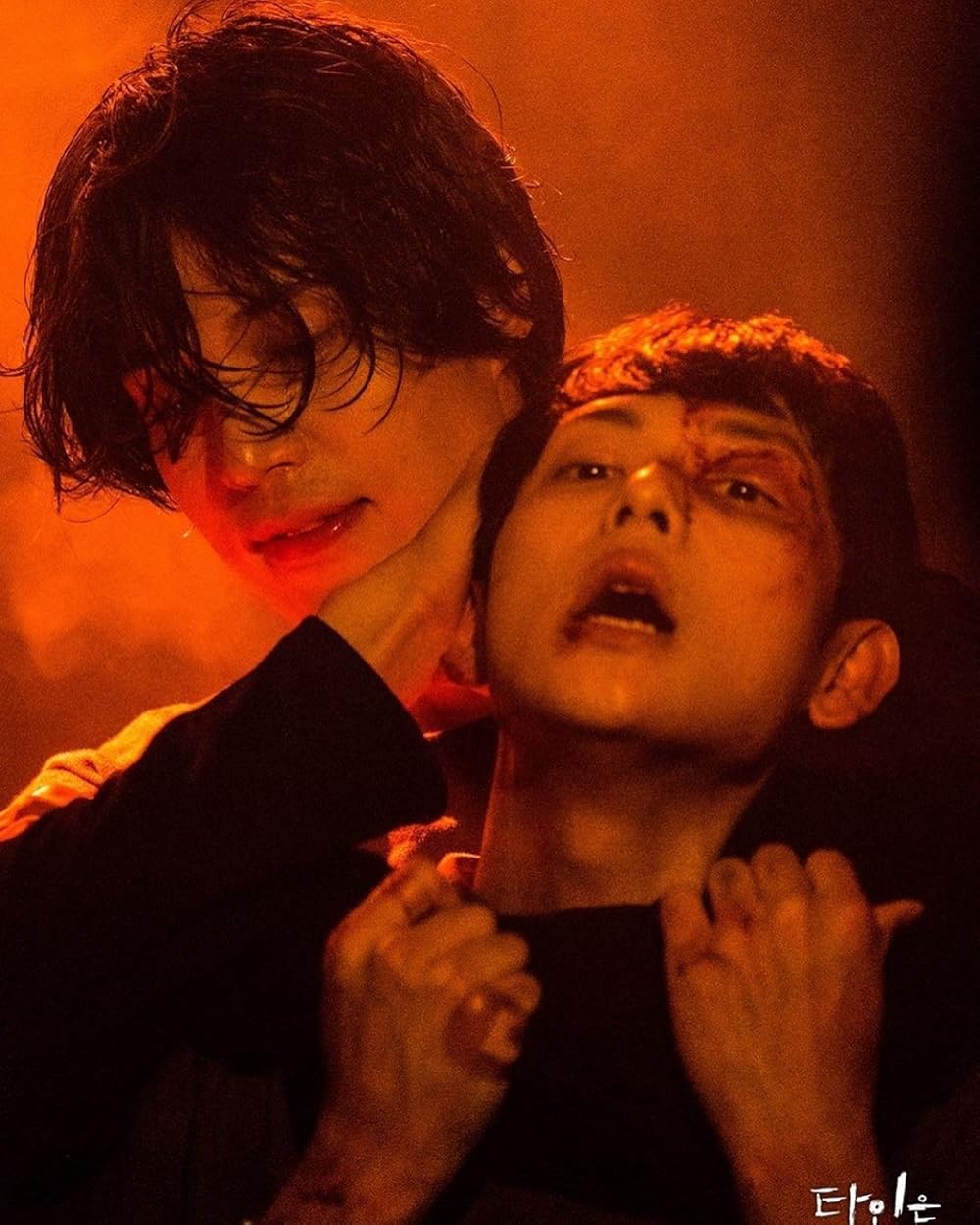 10 phim 18+ cực đáng sợ hot nhất Netflix toàn cầu: Ai nhát gan đừng xem vào Halloween!- Ảnh 2. 10 phim 18+ cực đáng sợ hot nhất Netflix toàn cầu: Ai nhát gan đừng xem vào Halloween!- Ảnh 2.