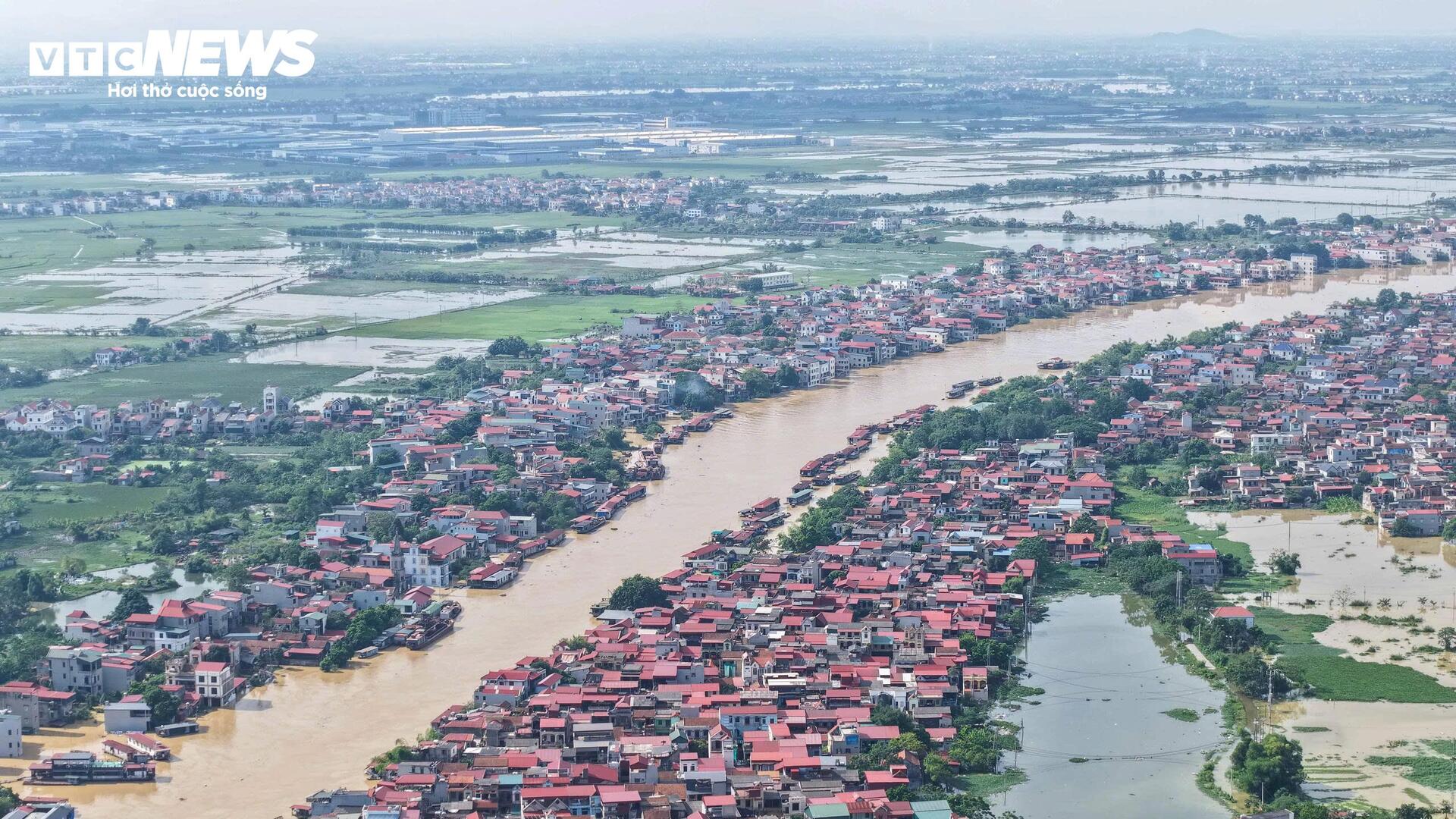 Lũ sông Cầu dâng cao, hơn 8.000 người dân ở Bắc Ninh bị cô lập - Ảnh 1. Lũ sông Cầu dâng cao, hơn 8.000 người dân ở Bắc Ninh bị cô lập - Ảnh 1.