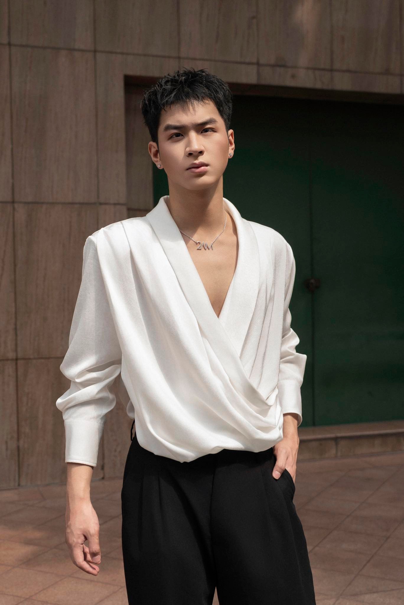 Vừa ly hôn chồng trong Gió ngang khoảng trời xanh, Quỳnh Kool có ngay trai trẻ ân cần chăm sóc, lại còn là mỹ nam đẹp cực phẩm- Ảnh 5. Vừa ly hôn chồng trong Gió ngang khoảng trời xanh, Quỳnh Kool có ngay trai trẻ ân cần chăm sóc, lại còn là mỹ nam đẹp cực phẩm- Ảnh 5.