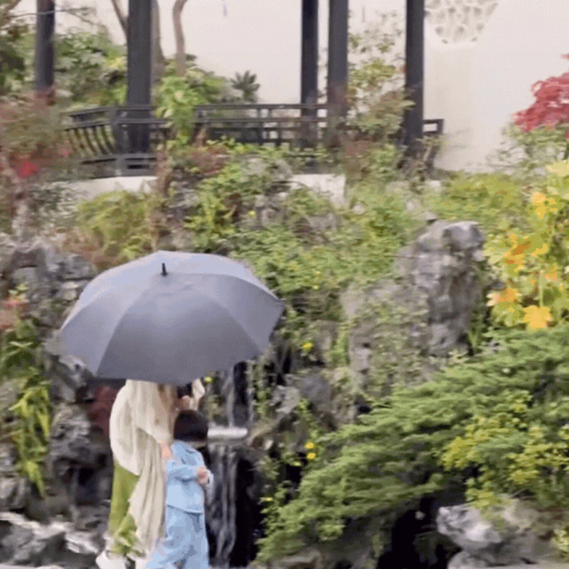 “Rửa mắt” với cuộc sống xa hoa của phú bà U35: Shopping ngọc ngà châu báu, tậu 99 món vàng ròng và biệt phủ cho con gái 3 tuổi!- Ảnh 10. “Rửa mắt” với cuộc sống xa hoa của phú bà U35: Shopping ngọc ngà châu báu, tậu 99 món vàng ròng và biệt phủ cho con gái 3 tuổi!- Ảnh 10.
