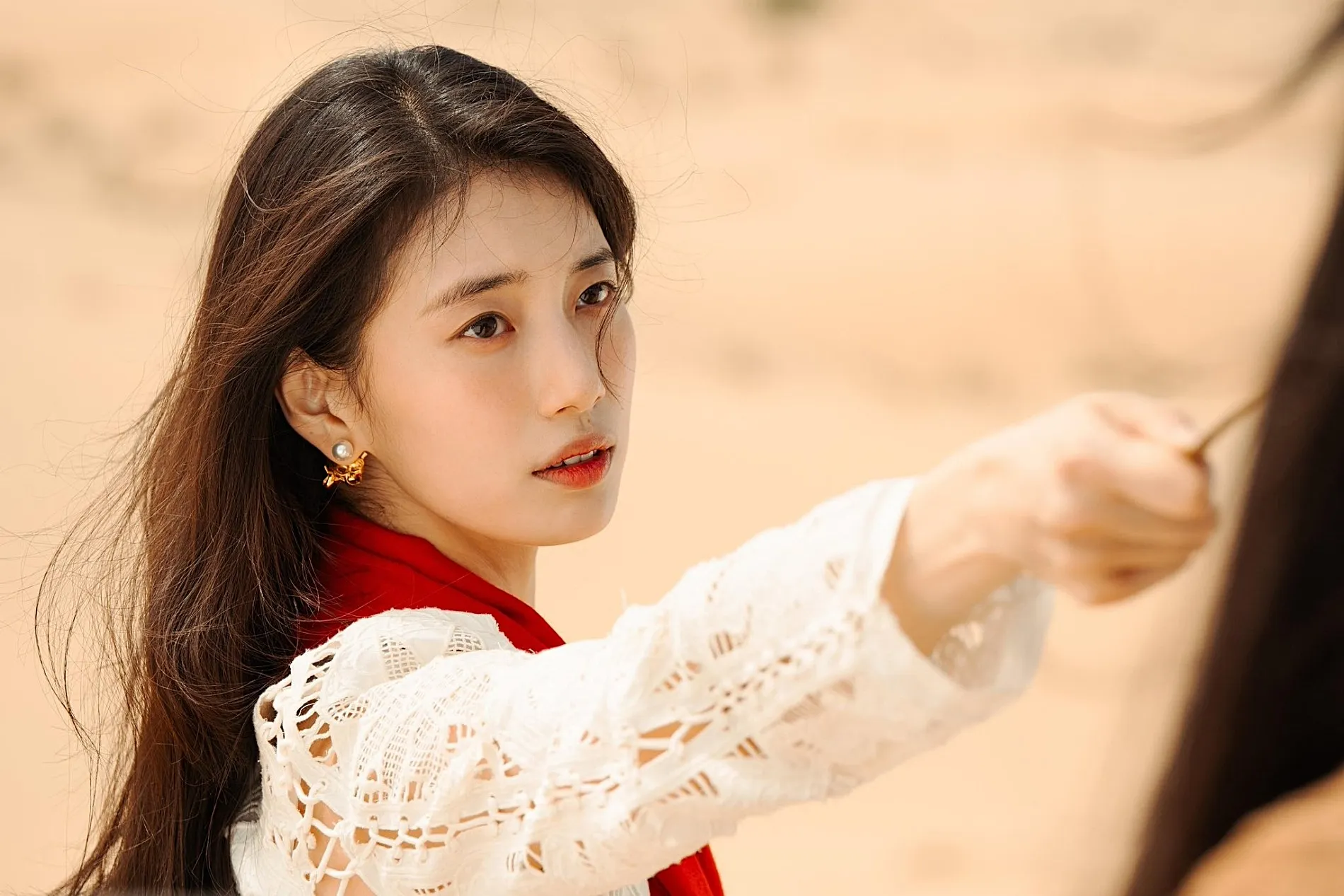 1-bae-suzy-trong-phim-han-genie-17608937747121929953424-1760928535398-17609285404971099348762.png