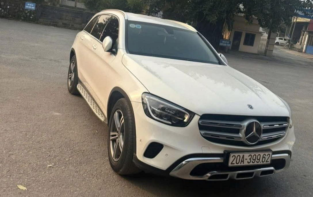 Ô tô Mercedes đỗ trên đê bị lũ cuốn trôi, 14 ngày chưa tìm thấy - Ảnh 1. Ô tô Mercedes đỗ trên đê bị lũ cuốn trôi, 14 ngày chưa tìm thấy - Ảnh 1.
