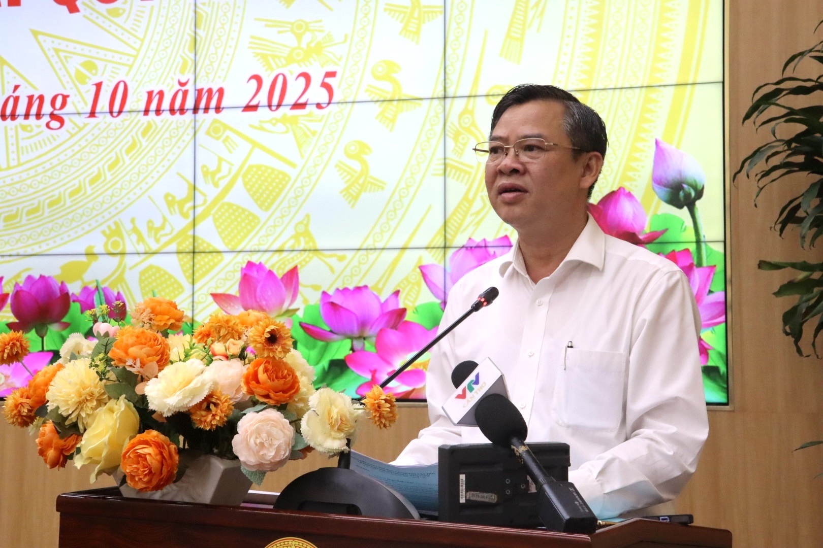 Chủ tịch Cần Thơ chỉ đạo xử lý vụ cán bộ hỏi Ai cung cấp thông tin cho báo viết - Ảnh 3. Chủ tịch Cần Thơ chỉ đạo xử lý vụ cán bộ hỏi Ai cung cấp thông tin cho báo viết - Ảnh 3.