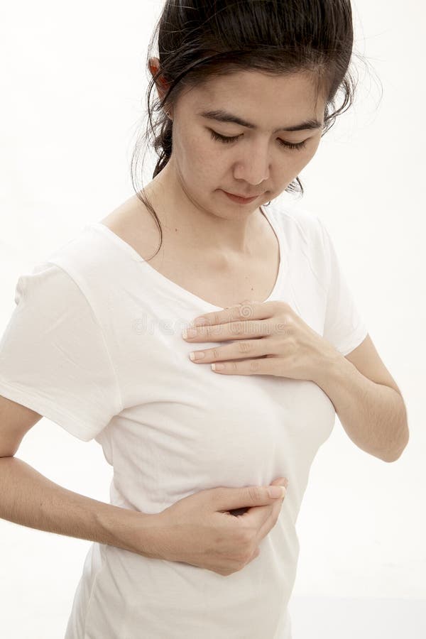 Phụ nữ trước tuổi 40 thấy 3 dấu hiệu này thì cẩn trọng ung thư vú đang phát triển, tuyệt đối không chủ quan- Ảnh 4. Phụ nữ trước tuổi 40 thấy 3 dấu hiệu này thì cẩn trọng ung thư vú đang phát triển, tuyệt đối không chủ quan- Ảnh 4.