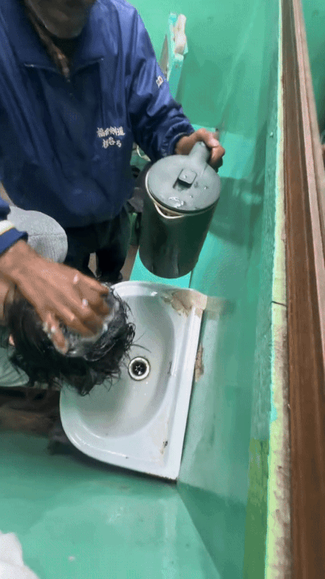 ezgif-36f369a9524533-1760928458283-17609284594811971772057.gif