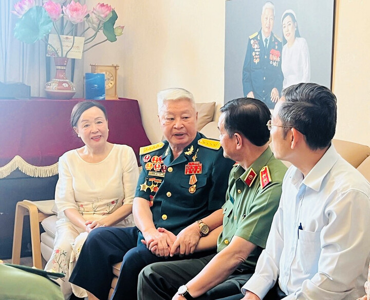 statictttckinhtedothivn-zoom-1000-uploaded-nguyennhuquynh-20250430-daitavungocdinhlxdq-1-08374162-1760945301238-1760945301346945998267.jpeg