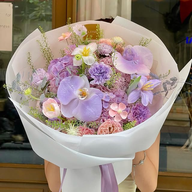 14 tiệm hoa tươi đẹp tan chảy trái tim, mua tặng 20/10 là quá chuẩn- Ảnh 15. 14 tiệm hoa tươi đẹp tan chảy trái tim, mua tặng 20/10 là quá chuẩn- Ảnh 15.