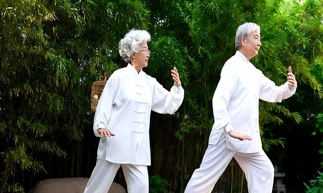 Có 4 loại "bài tập trường thọ": Hãy chọn 1 bài và kiên trì thực hiện 30 phút mỗi ngày bạn sẽ khỏe mạnh, sống thọ - Ảnh 3. Có 4 loại "bài tập trường thọ": Hãy chọn 1 bài và kiên trì thực hiện 30 phút mỗi ngày bạn sẽ khỏe mạnh, sống thọ - Ảnh 3.