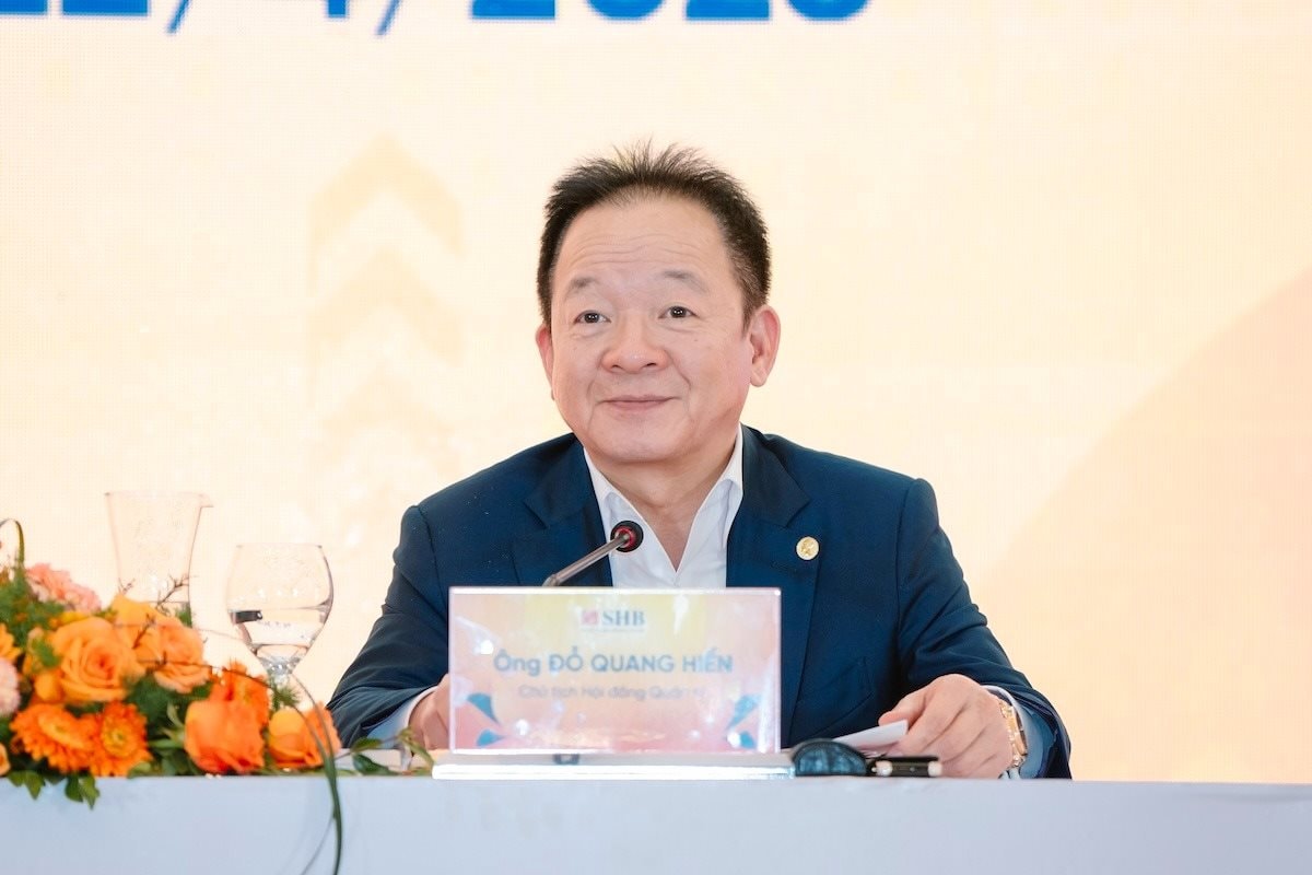 Khoảnh khắc hiếm khi các chủ tịch và phu nhân nổi tiếng Việt Nam “ra mặt” đi cưới vợ cho con- Ảnh 9. Khoảnh khắc hiếm khi các chủ tịch và phu nhân nổi tiếng Việt Nam “ra mặt” đi cưới vợ cho con- Ảnh 9.