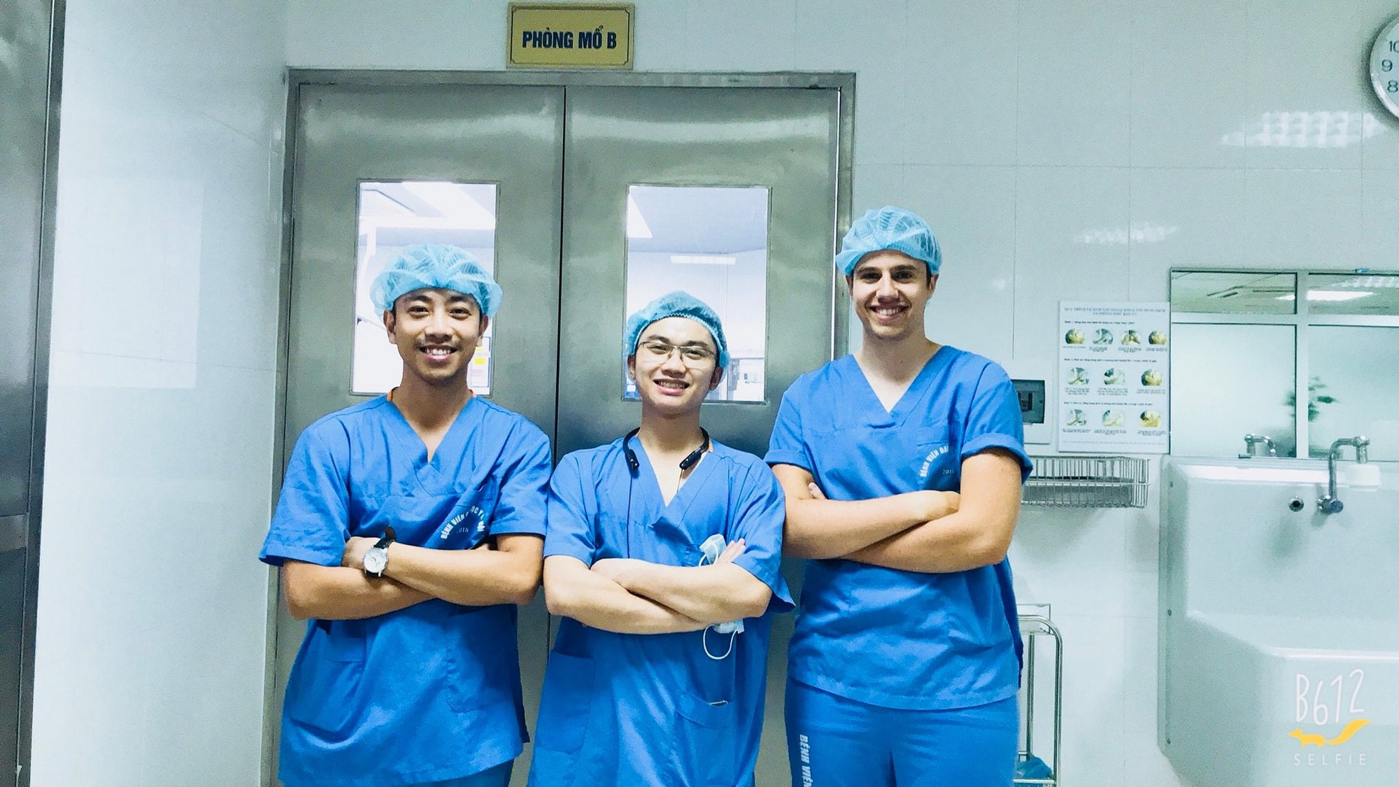 Bác sĩ nội trú ung thư tốt nghiệp loại giỏi kể về 60 giây định mệnh và hành trình 3 năm "căng như dây đàn" nhưng đầy tự hào- Ảnh 1. Bác sĩ nội trú ung thư tốt nghiệp loại giỏi kể về 60 giây định mệnh và hành trình 3 năm "căng như dây đàn" nhưng đầy tự hào- Ảnh 1.