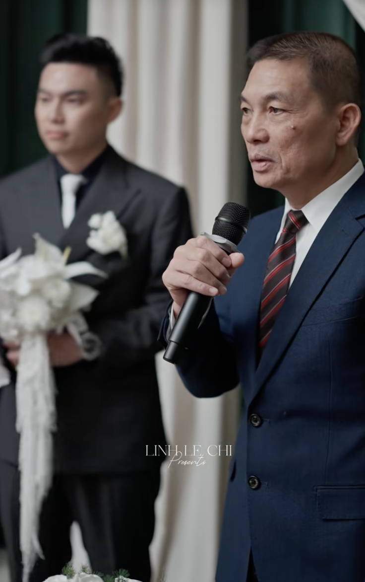 Phong thái bố chồng chủ tịch tập đoàn nghìn tỷ của Đỗ Hà được khen “hiếm có” - Ảnh 3. Phong thái bố chồng chủ tịch tập đoàn nghìn tỷ của Đỗ Hà được khen “hiếm có” - Ảnh 3.