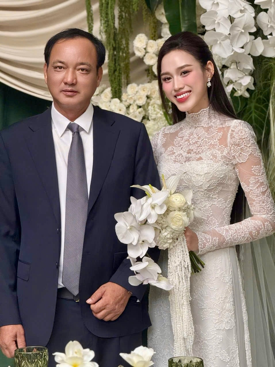 Chú rể Viết Vương phong độ, rước Đỗ Thị Hà về Quảng Trị - Ảnh 13. Chú rể Viết Vương phong độ, rước Đỗ Thị Hà về Quảng Trị - Ảnh 13.