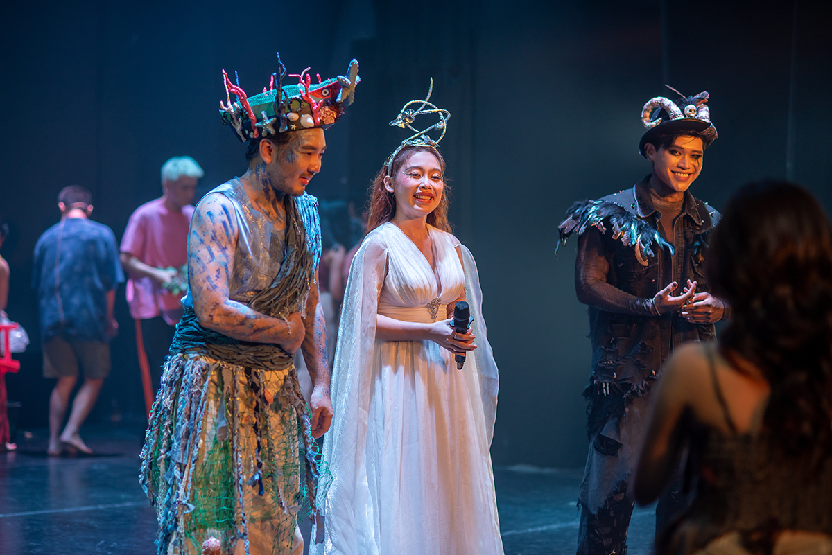 “Đàn em” NSƯT Thành Lộc mang nhạc kịch Broadway lên sân khấu Việt - Ảnh 4. “Đàn em” NSƯT Thành Lộc mang nhạc kịch Broadway lên sân khấu Việt - Ảnh 4.