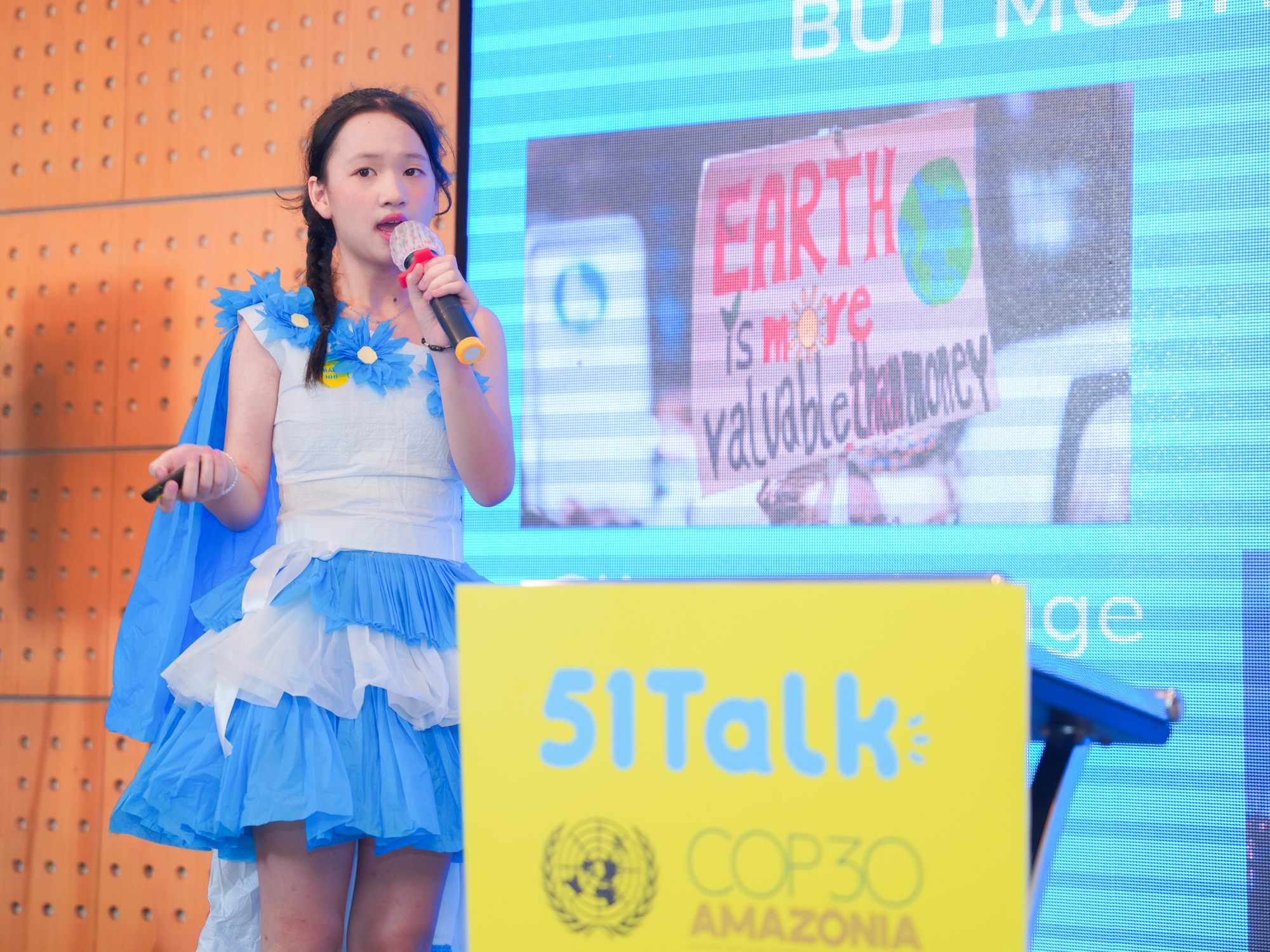 51Talk lần đầu tiên mang tiếng nói thiếu nhi Việt Nam đến Diễn đàn Liên Hợp Quốc về Biến đổi khí hậu COP30- Ảnh 3. 51Talk lần đầu tiên mang tiếng nói thiếu nhi Việt Nam đến Diễn đàn Liên Hợp Quốc về Biến đổi khí hậu COP30- Ảnh 3.