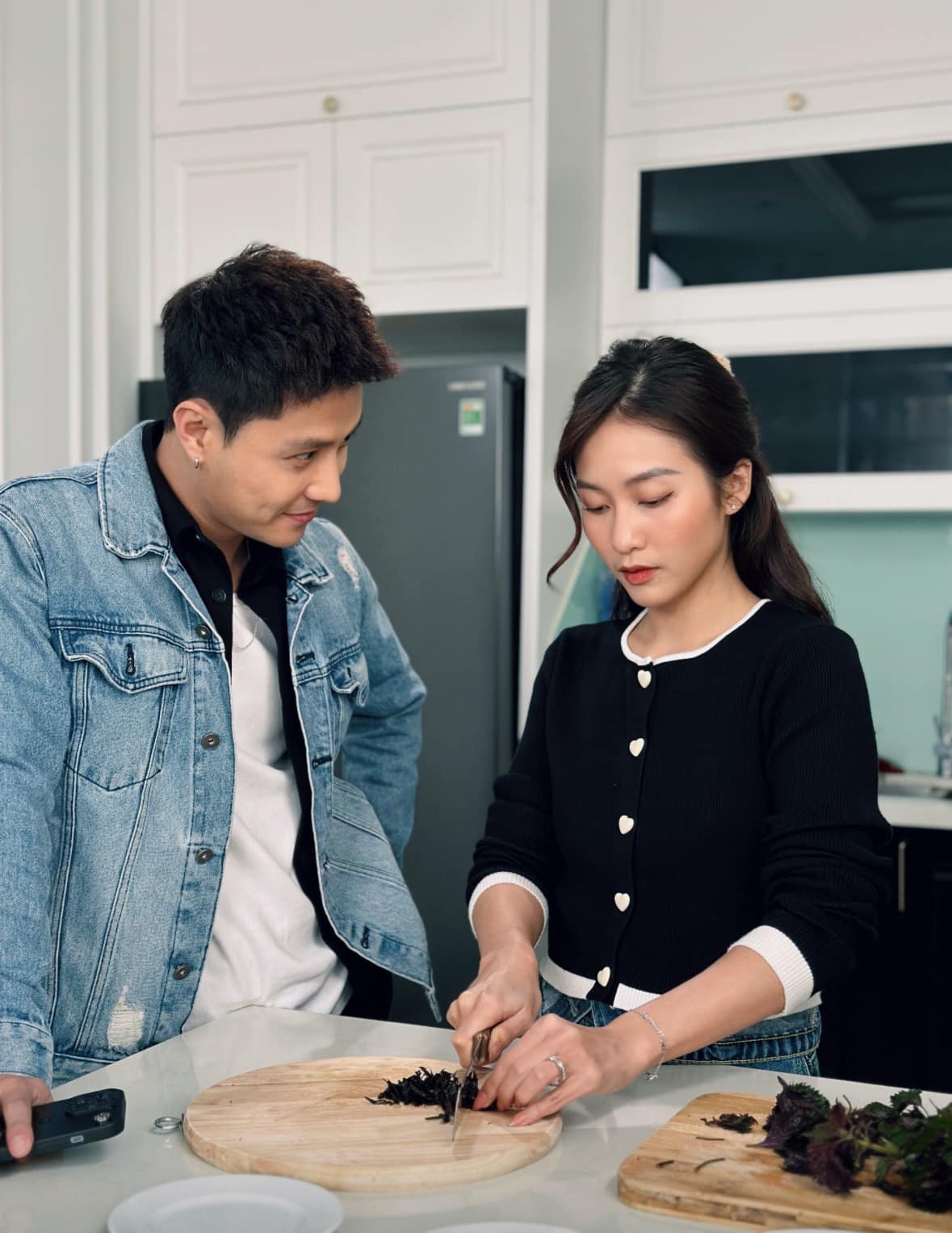 Việt Nam có đúng 1 mỹ nhân càng lên cân càng đẹp: Nhan sắc bén đứt tay, nhìn xuống body mà ngộp thở - Ảnh 8. Việt Nam có đúng 1 mỹ nhân càng lên cân càng đẹp: Nhan sắc bén đứt tay, nhìn xuống body mà ngộp thở - Ảnh 8.