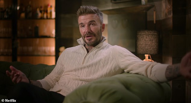 Victoria bị hỏi thẳng về vụ ngoại tình của David Beckham- Ảnh 3. Victoria bị hỏi thẳng về vụ ngoại tình của David Beckham- Ảnh 3.