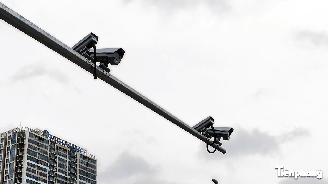 Cận cảnh hơn 1.800 camera AI 'phủ sóng' khắp Hà Nội sắp đi vào hoạt động - Ảnh 2. Cận cảnh hơn 1.800 camera AI 'phủ sóng' khắp Hà Nội sắp đi vào hoạt động - Ảnh 2.