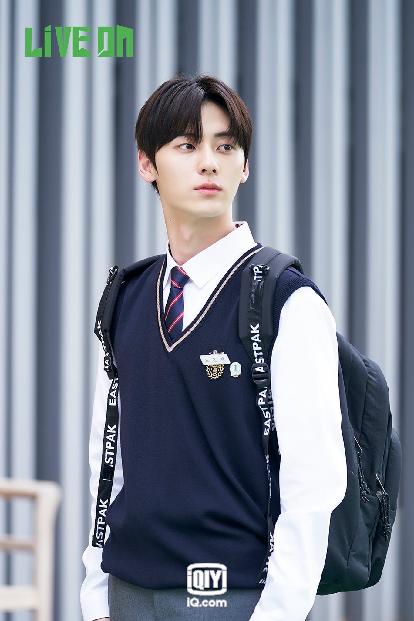 hwang-min-hyun-4-1761218403291-1761218403376850286982.jpg