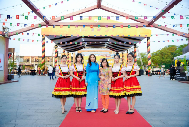 Vui quên lối về cùng B.FEST 2025: Khám phá tất cả trải nghiệm hot nhất mà du khách không thể bỏ lỡ cuối tuần này - Ảnh 4. Vui quên lối về cùng B.FEST 2025: Khám phá tất cả trải nghiệm hot nhất mà du khách không thể bỏ lỡ cuối tuần này - Ảnh 4.
