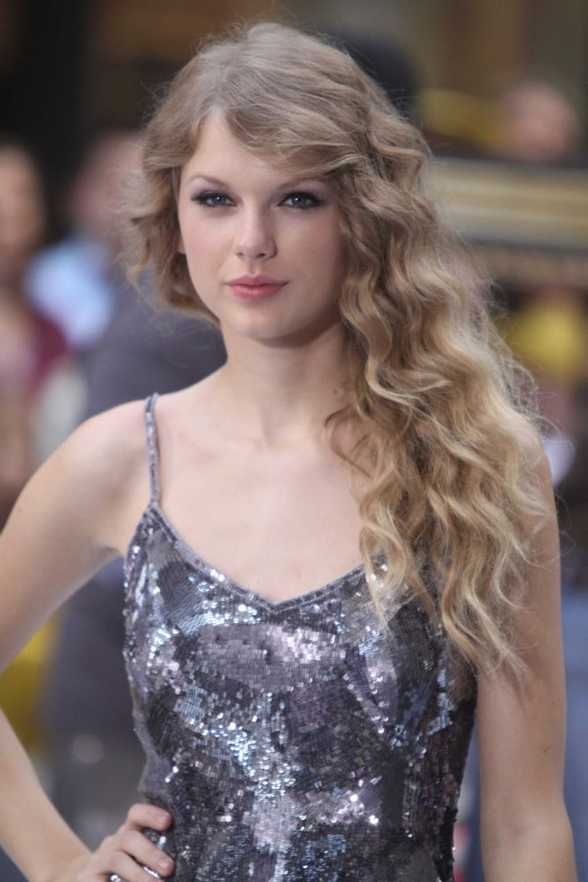 Taylor Swift hãy từ bỏ 1 thứ- Ảnh 5. Taylor Swift hãy từ bỏ 1 thứ- Ảnh 5.