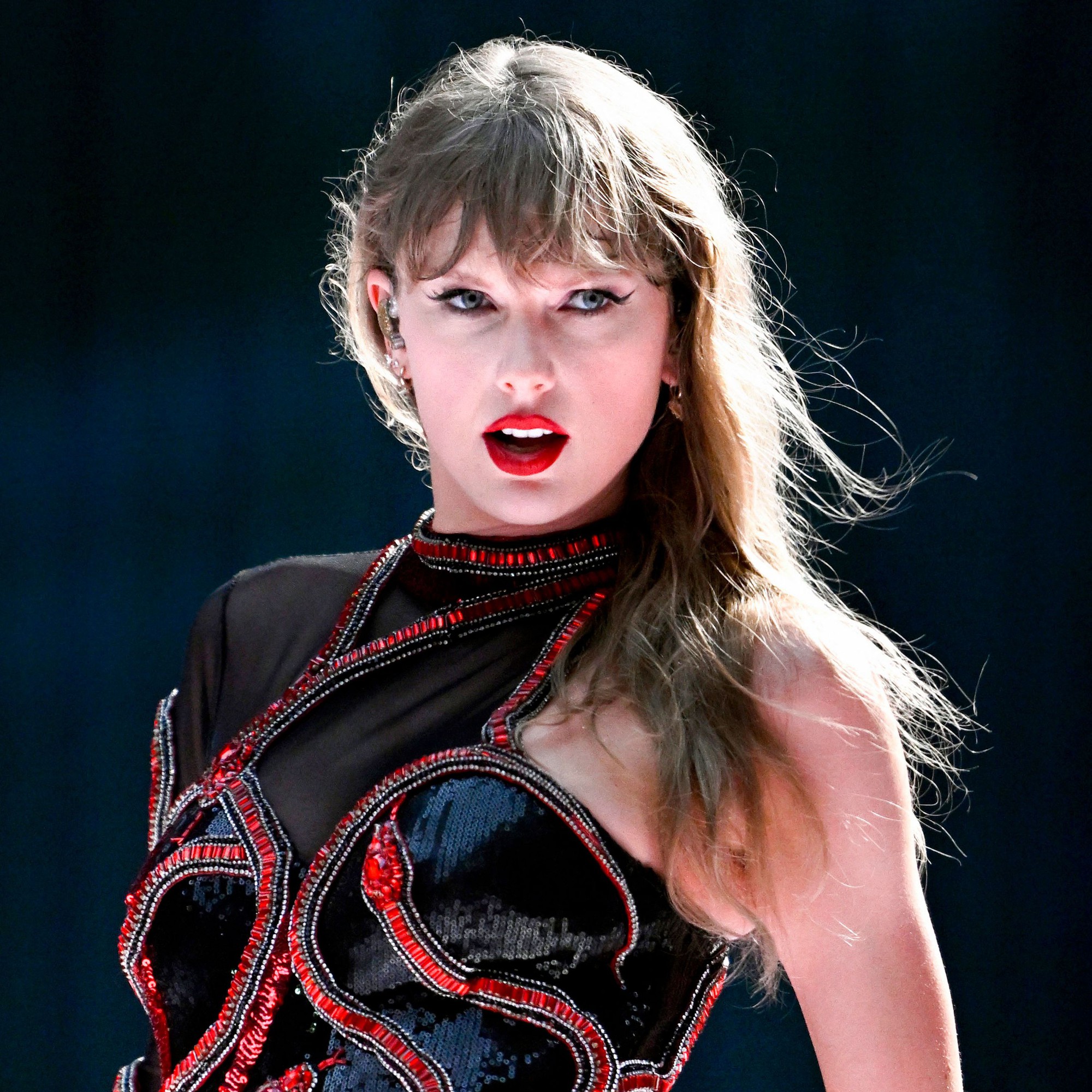 Taylor Swift hãy từ bỏ 1 thứ- Ảnh 7. Taylor Swift hãy từ bỏ 1 thứ- Ảnh 7.