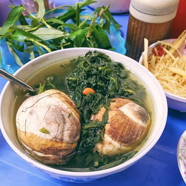 Gió mùa chạm ngõ, bụng chạm hạnh phúc: Bản đồ ẩm thực chỉ ngửi mùi thôi đã thấy Hà Nội trong veo - Ảnh 1. Gió mùa chạm ngõ, bụng chạm hạnh phúc: Bản đồ ẩm thực chỉ ngửi mùi thôi đã thấy Hà Nội trong veo - Ảnh 1.