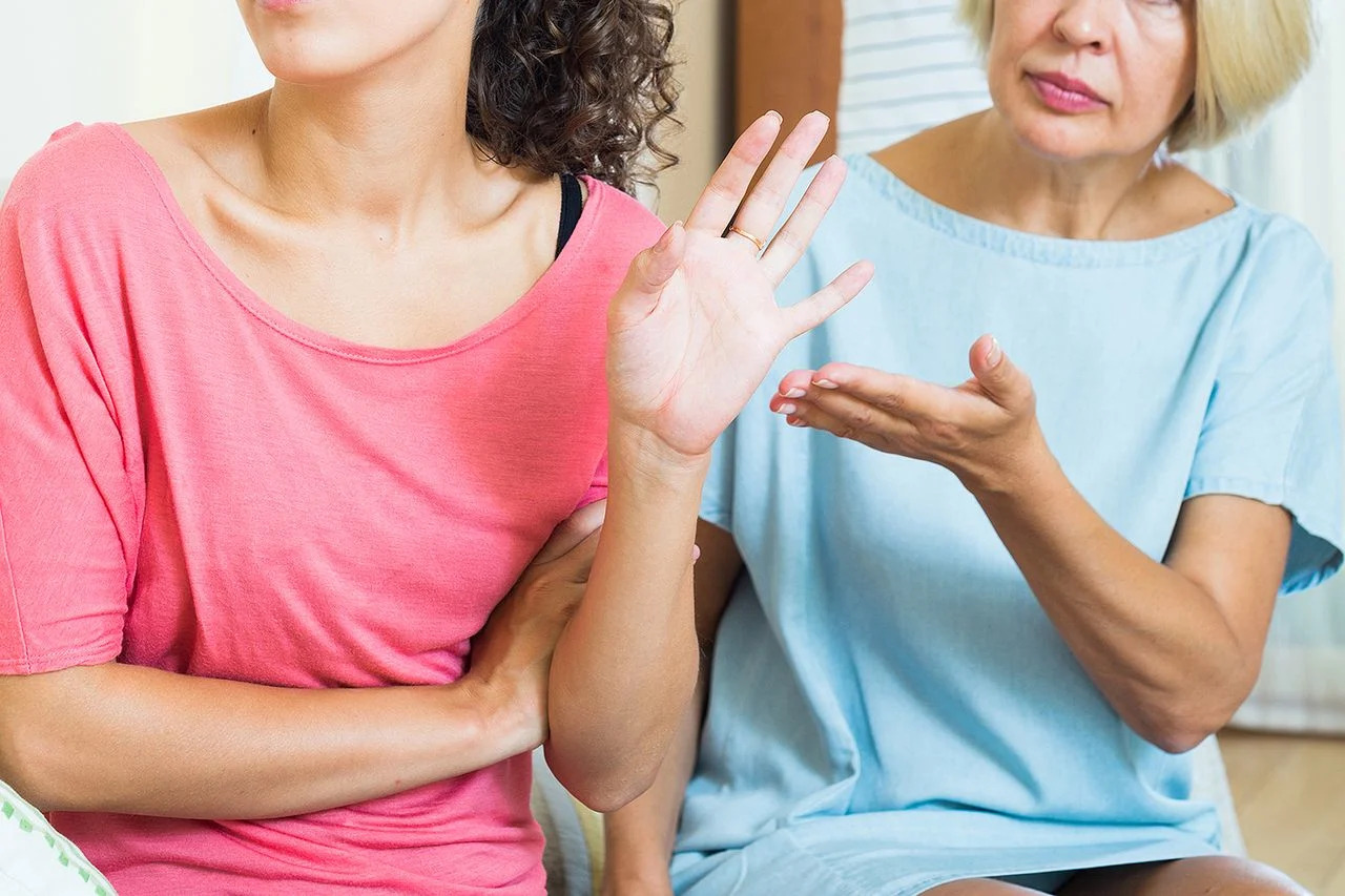 1 người mẹ trẻ phát mệt vì mẹ chồng suốt ngày so sánh 'con của mình' với 'con của bà'- Ảnh 1. 1 người mẹ trẻ phát mệt vì mẹ chồng suốt ngày so sánh 'con của mình' với 'con của bà'- Ảnh 1.