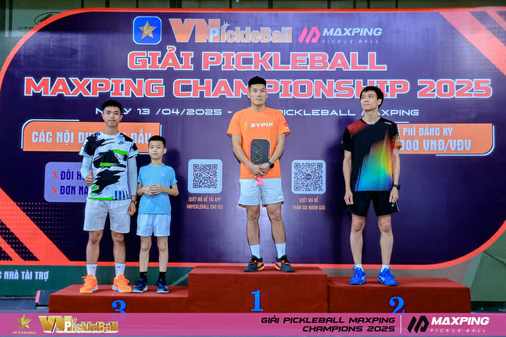 Gặp sao nhí Pickleball 10 tuổi vô địch giải U12, đánh ngang ngửa với người lớn trình 3.0- Ảnh 2. Gặp sao nhí Pickleball 10 tuổi vô địch giải U12, đánh ngang ngửa với người lớn trình 3.0- Ảnh 2.