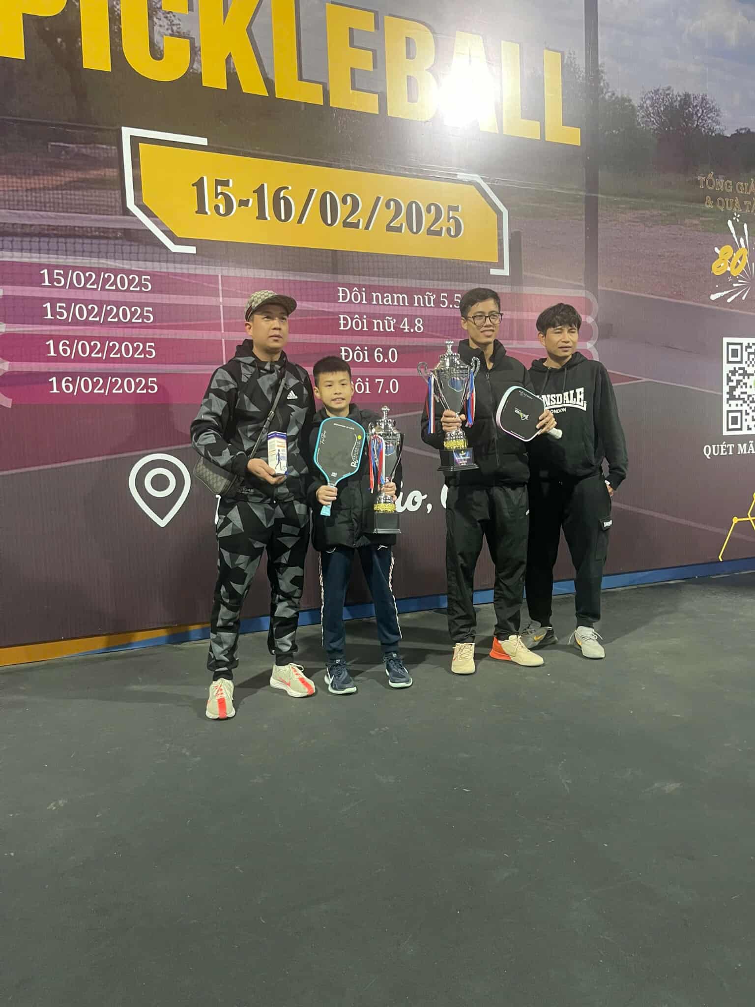 Gặp sao nhí Pickleball 10 tuổi vô địch giải U12, đánh ngang ngửa với người lớn trình 3.0- Ảnh 1. Gặp sao nhí Pickleball 10 tuổi vô địch giải U12, đánh ngang ngửa với người lớn trình 3.0- Ảnh 1.