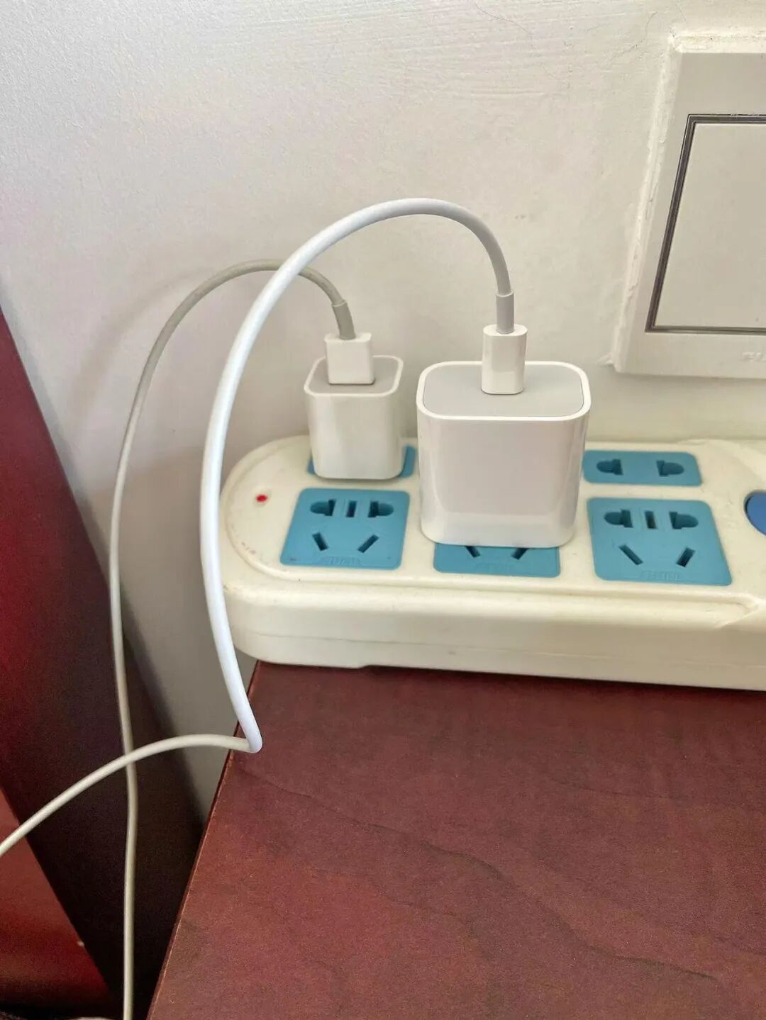 Dì tôi luôn bị nói là keo kiệt, nhưng càng nhìn kỹ, tôi càng hiểu: Đó là cách sống thông minh nhất đời - Ảnh 9. Dì tôi luôn bị nói là keo kiệt, nhưng càng nhìn kỹ, tôi càng hiểu: Đó là cách sống thông minh nhất đời - Ảnh 9.