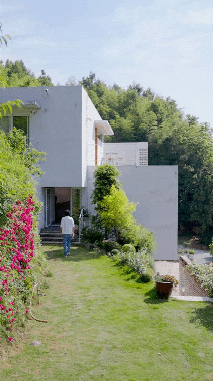 7a53c2b698e34fc5bafca04373b0c731tplv-tt-origin-webgif-1761323810884540040693.gif