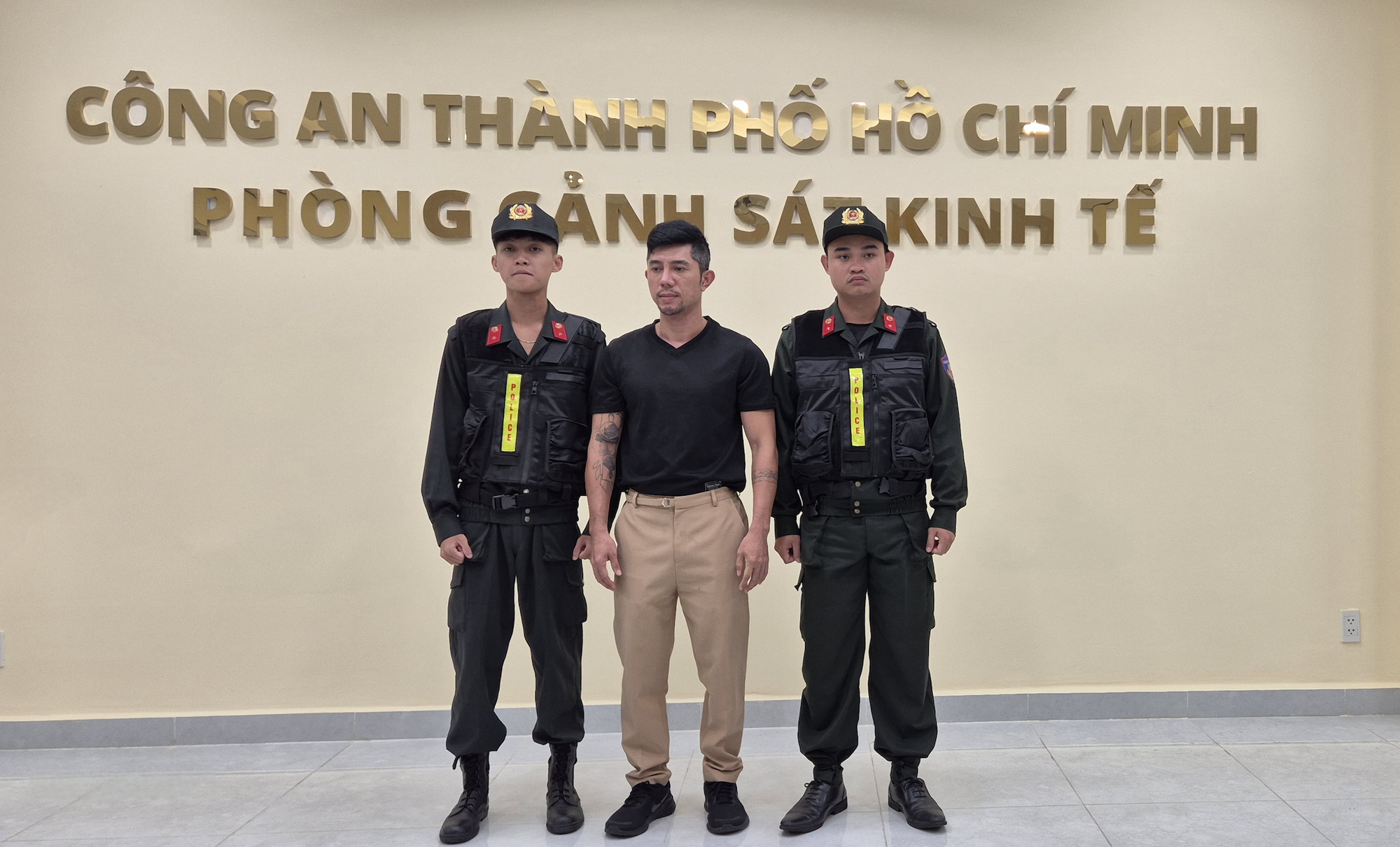 Người nhận 8 tỉ đồng để "chạy án" cho Ngân 98 là ai? - Ảnh 2. Người nhận 8 tỉ chạy án cho Ngân 98 là ai? - Ảnh 2.
