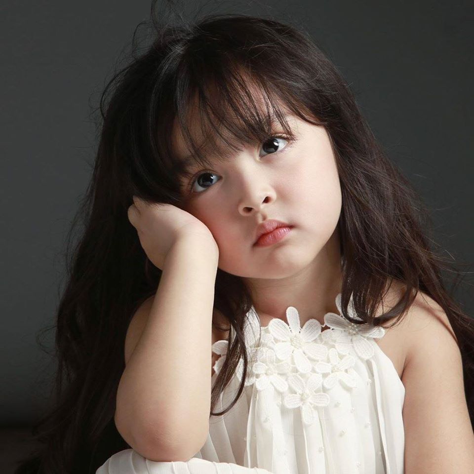 Ái nữ của “nữ hoàng truyền hình” nay đã lớn, nhan sắc thiên thần từng được kỳ vọng thừa kế từ mẹ giờ ra sao? - Ảnh 2. Ái nữ của “nữ hoàng truyền hình” nay đã lớn, nhan sắc thiên thần từng được kỳ vọng thừa kế từ mẹ giờ ra sao? - Ảnh 2.