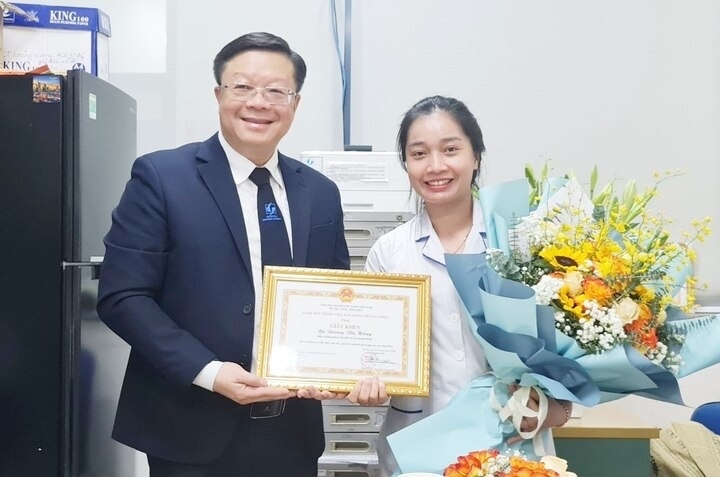 dieu-duong-hong-09114017-1761367550739-1761367550999377823814.jpg