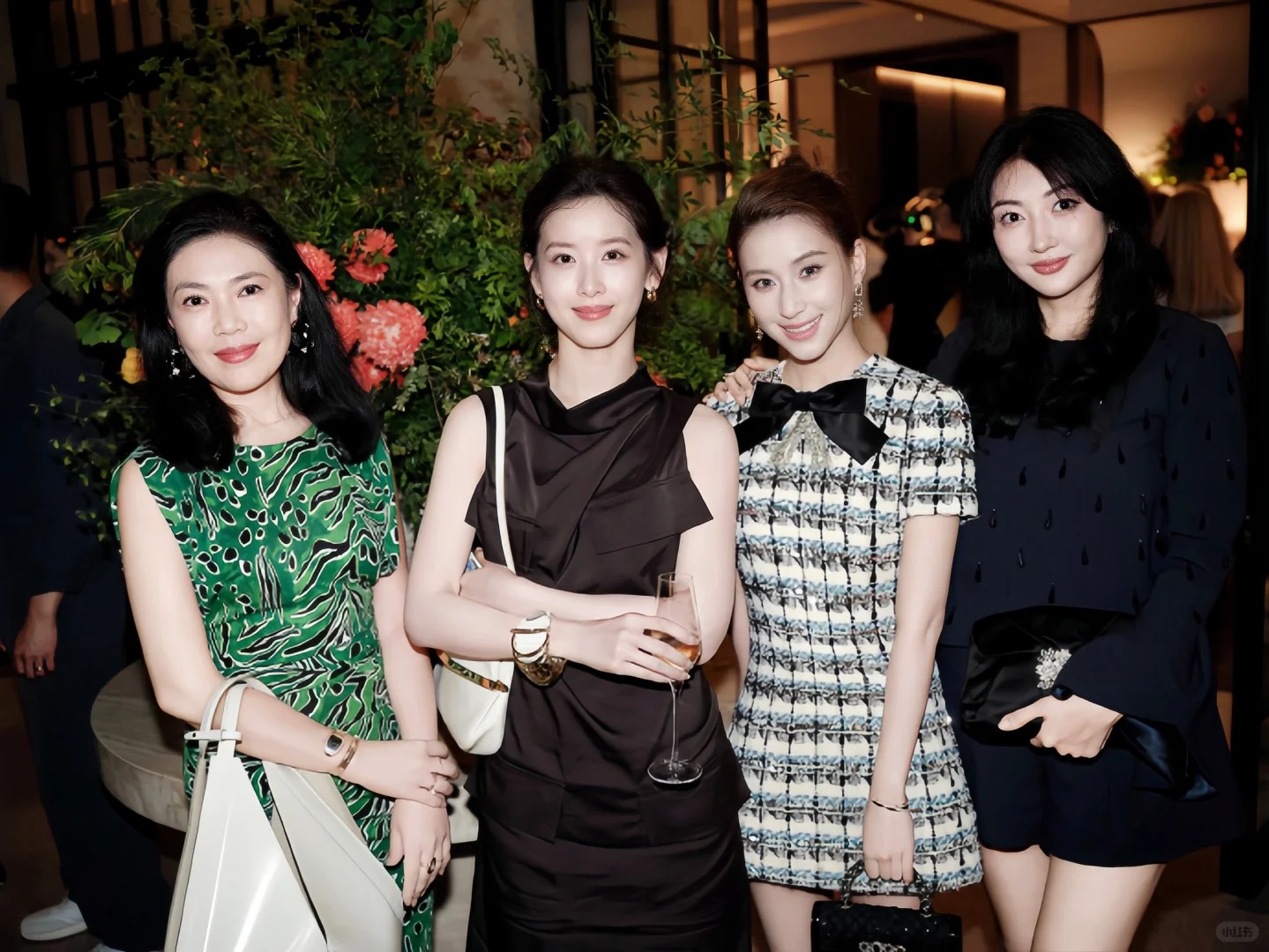 tods1fans-1761337687805350734933-1761367164514-1761367164723358724225.jpg